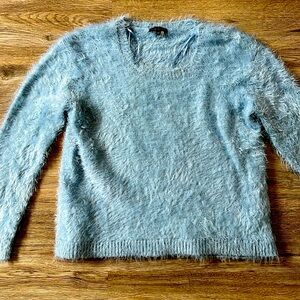 Vince Camuto cozy lightweight sweater Size XS.